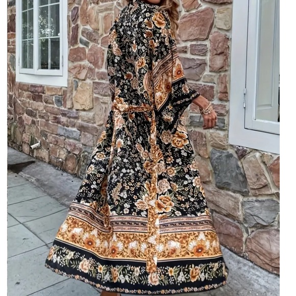 Sale! NEW! Boho midnight floral duster - Picture 1 of 6